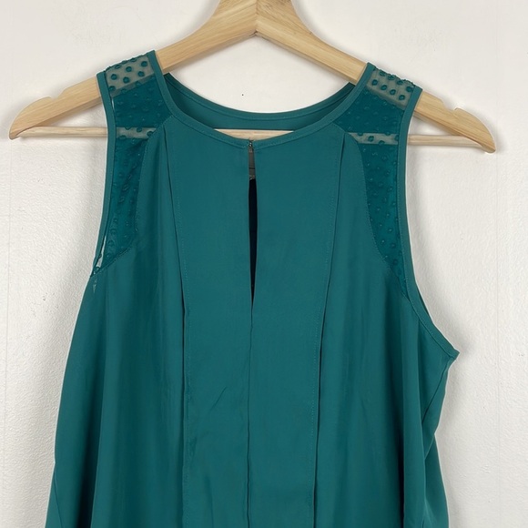 Maeve sleeveless high low hem pullover crewneck tuxedo style front blouse Size 2 - Picture 3 of 7